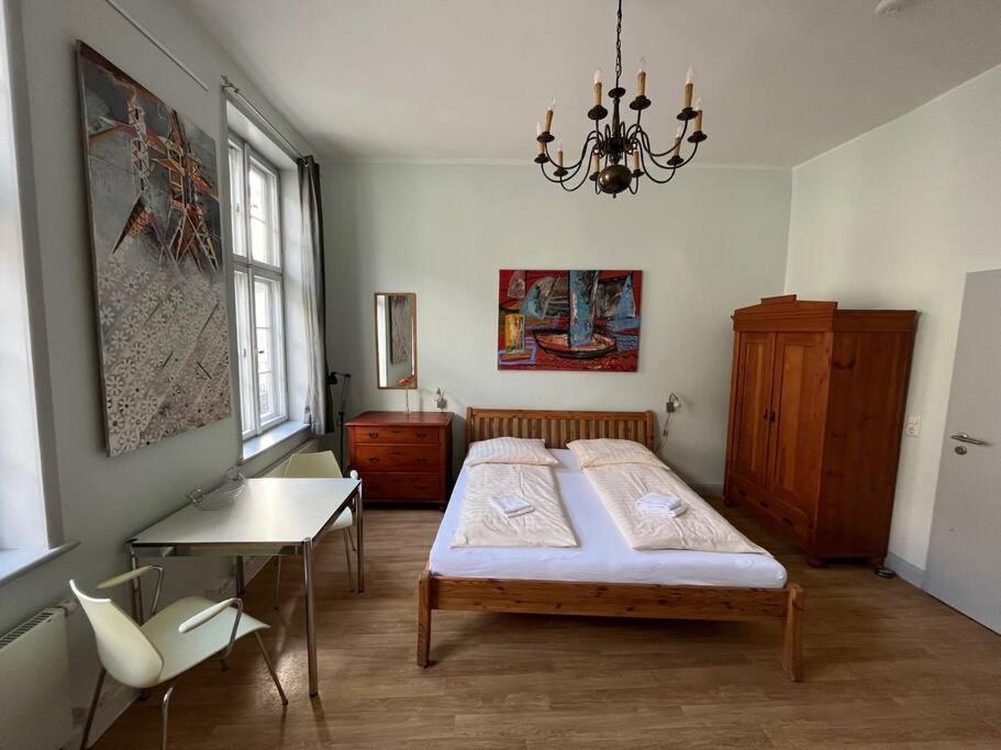 Ferienwohnung - Schweriner Altstadt - Fewo 5 シュヴェリーン エクステリア 写真